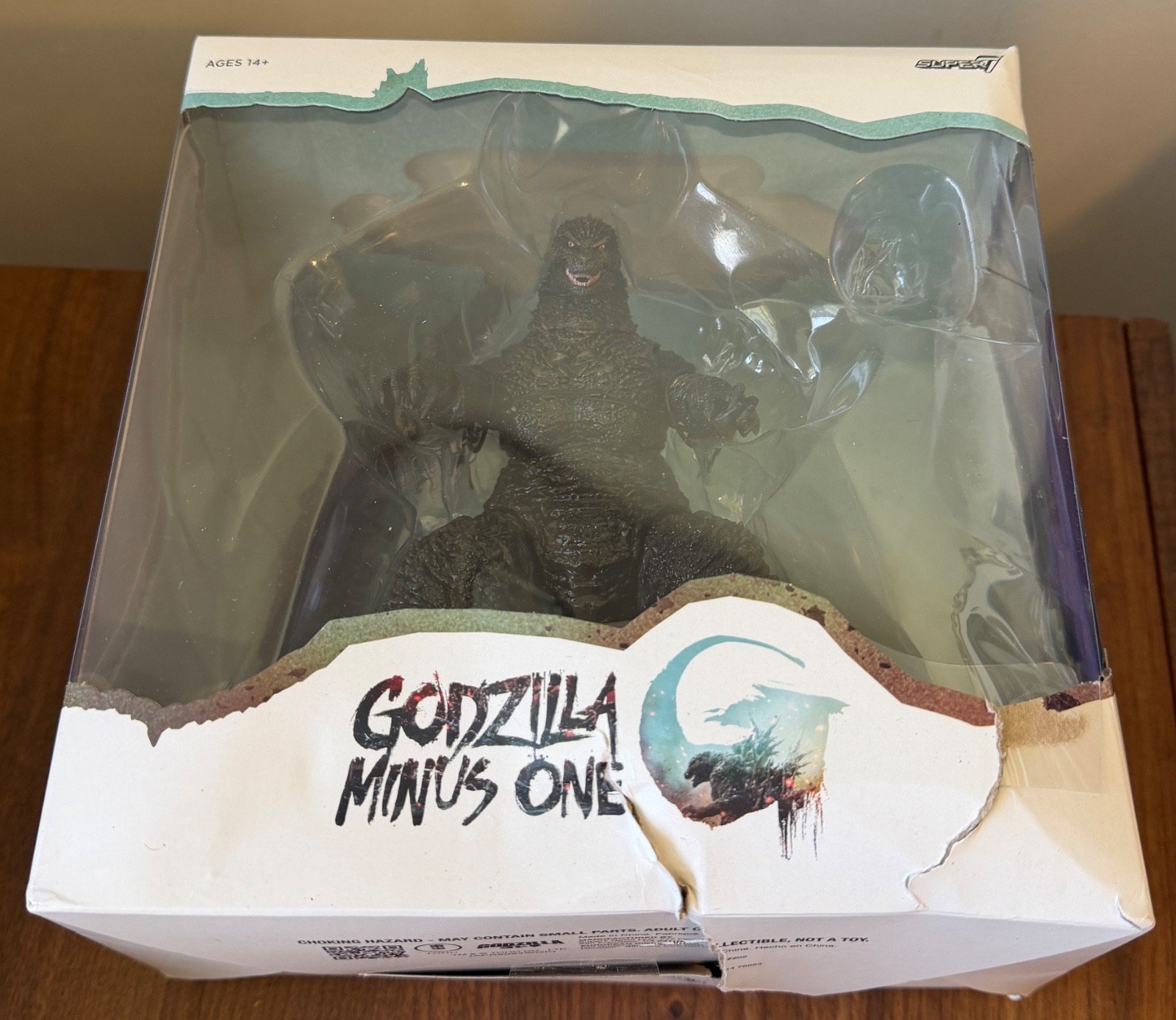 Super7 Godzilla Minus One 1.0 Ultimates Godzilla Action Figure New Damaged Box