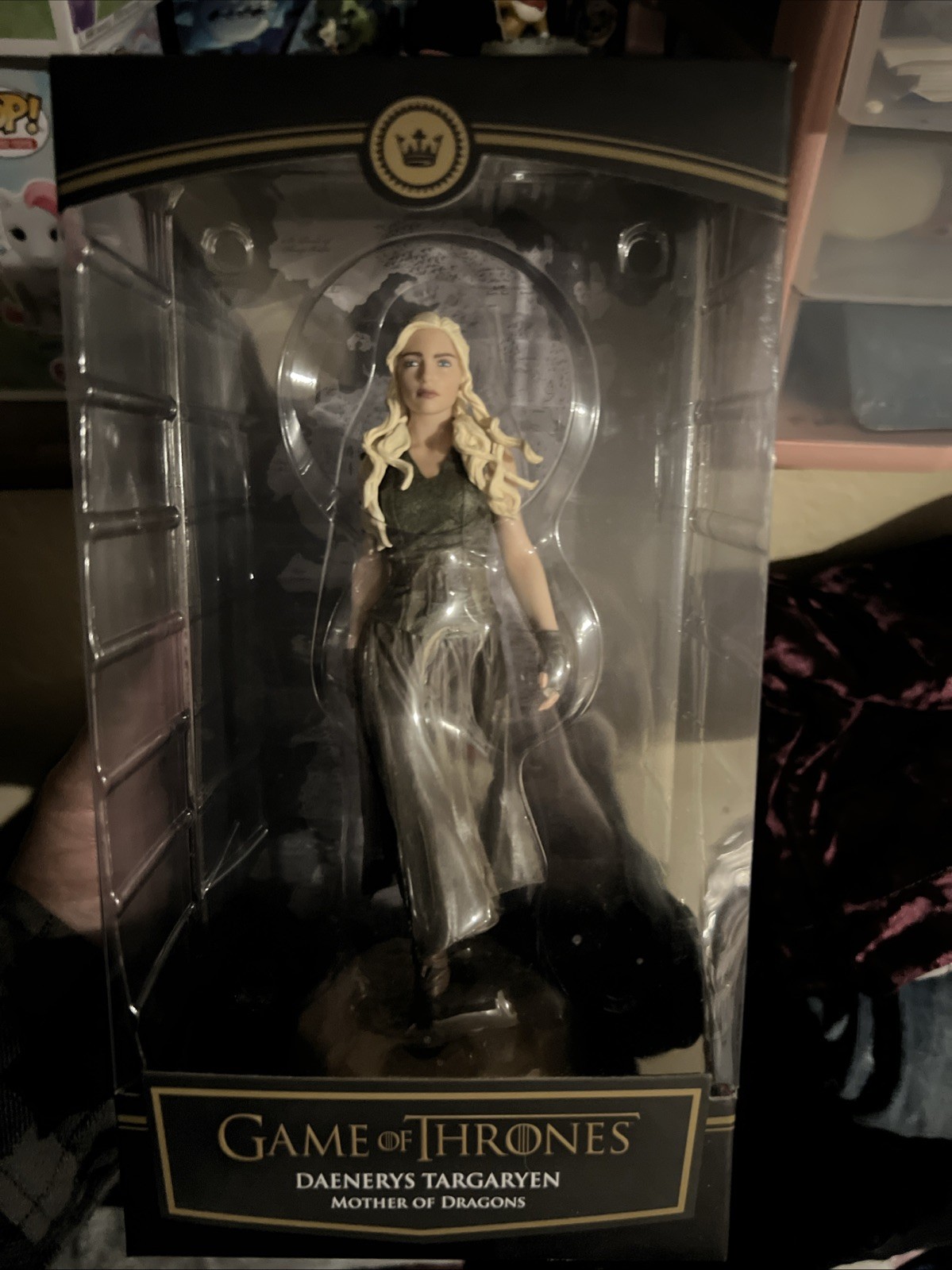 Dark Horse Deluxe Game of Thrones Daenerys Targaryen Figure Mother of Dragons