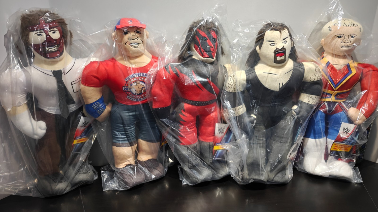 WWE WWF 5X CANADA EXCLUSIVE 23″ PLUSH JOHN CENA-UNDERTAKER-RHODES-KANE & MANKIND