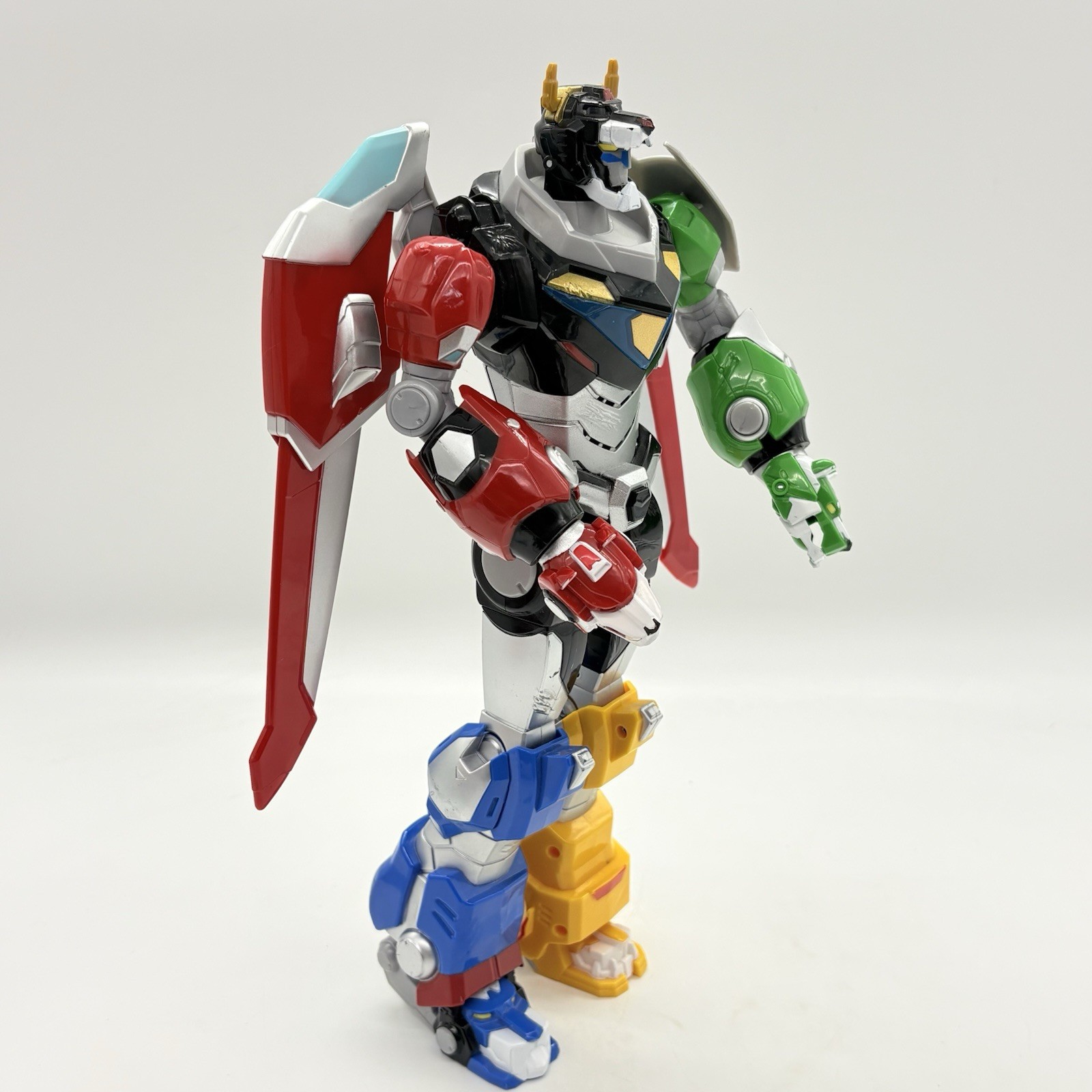Ultimate VOLTRON Legendary Defender 15″ Toy Action Figure 2017 Playmates Works
