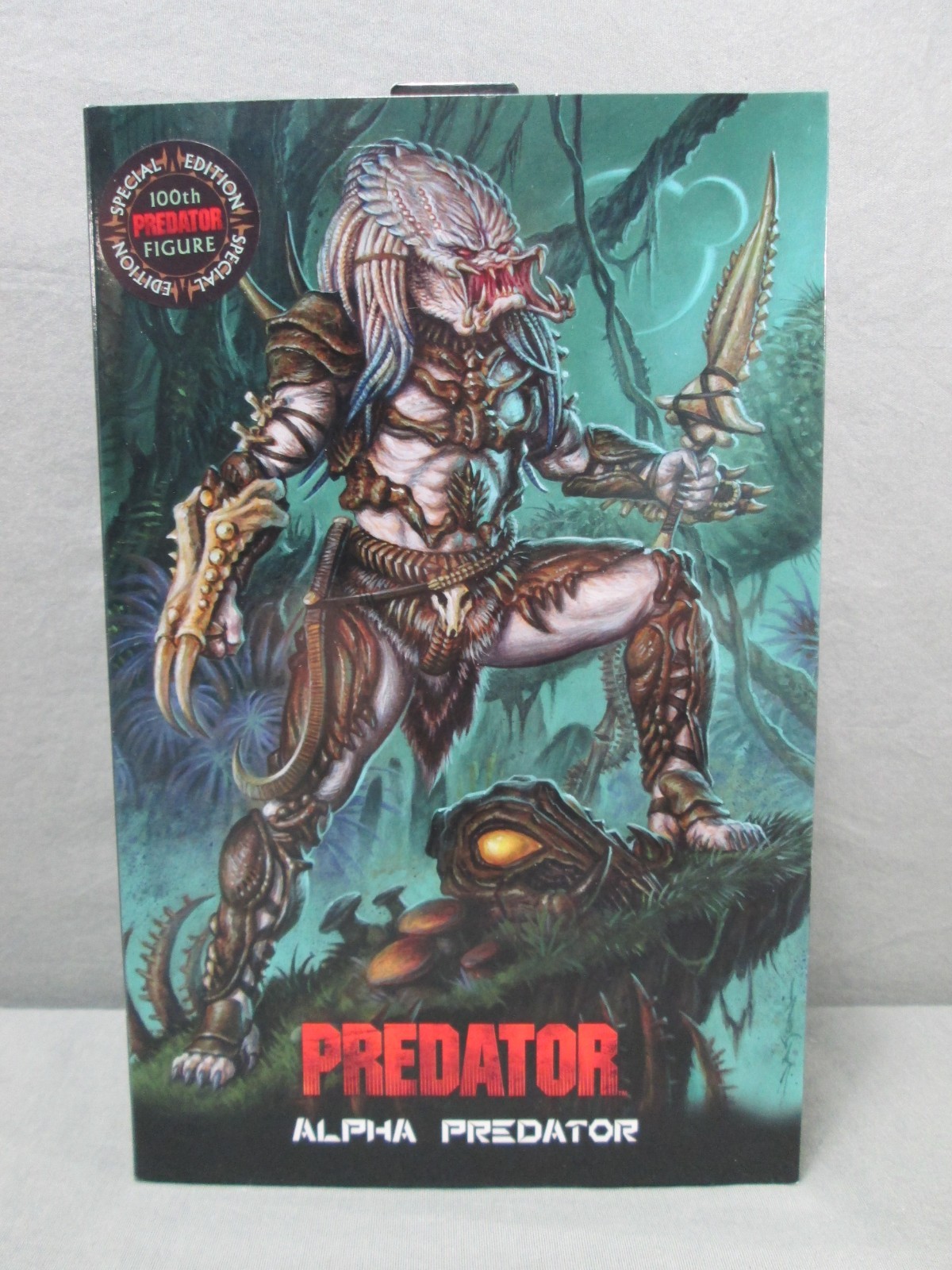 Neca ALPHA PREDATOR 8″ 100th Special Edition Complete OPEN BOX