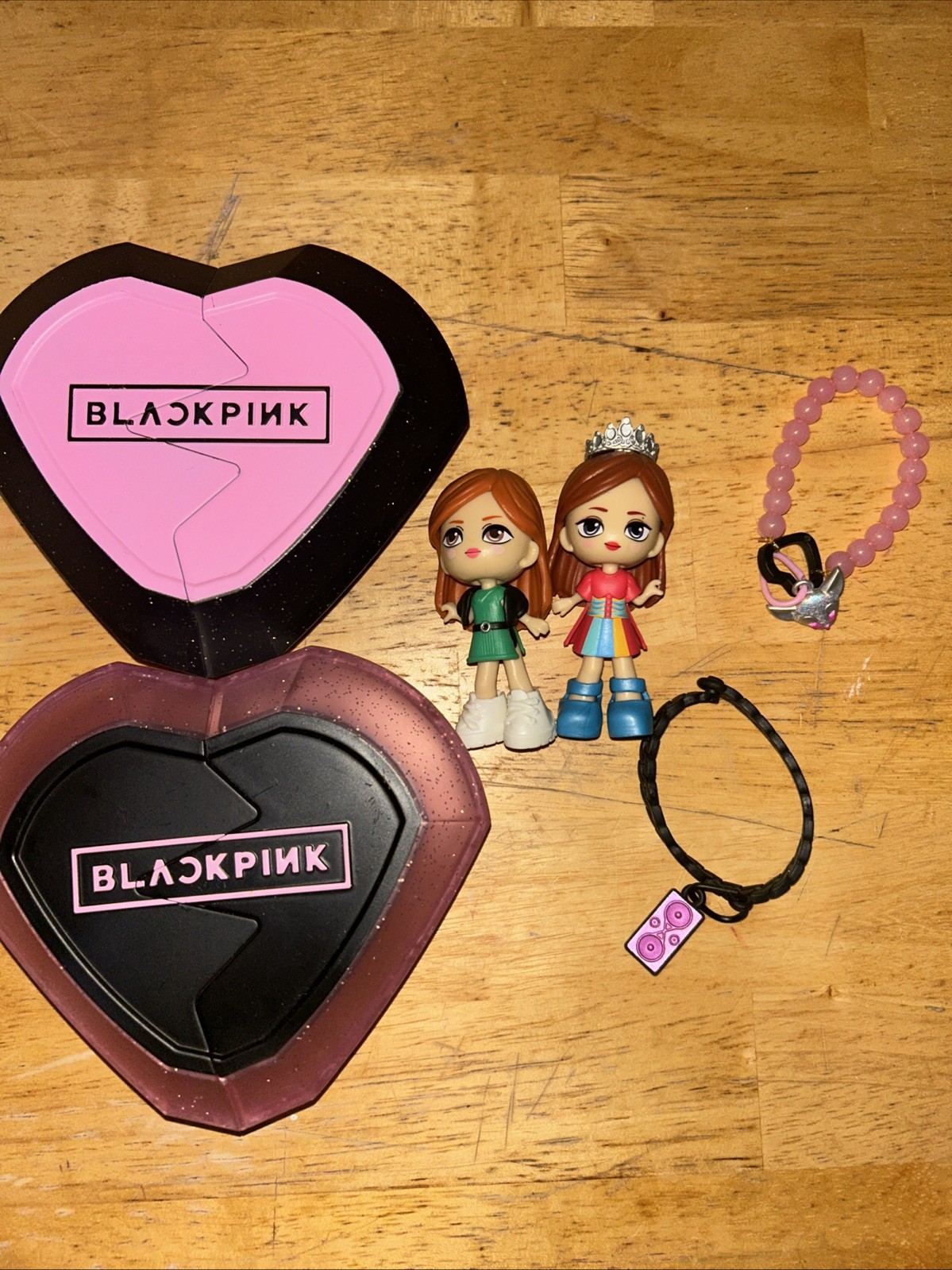 BLACKPINK JENNIE KIM DDU-DU DDU-DU Jazwares Broken Heart Superstars