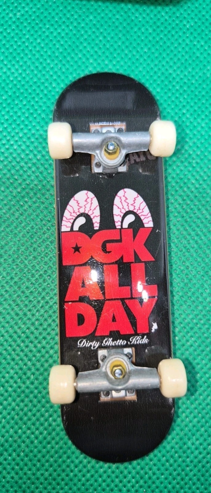 TECH DECK DGK All Day Fingerboard Dirty Ghetto Kids Bloodshot Eyes