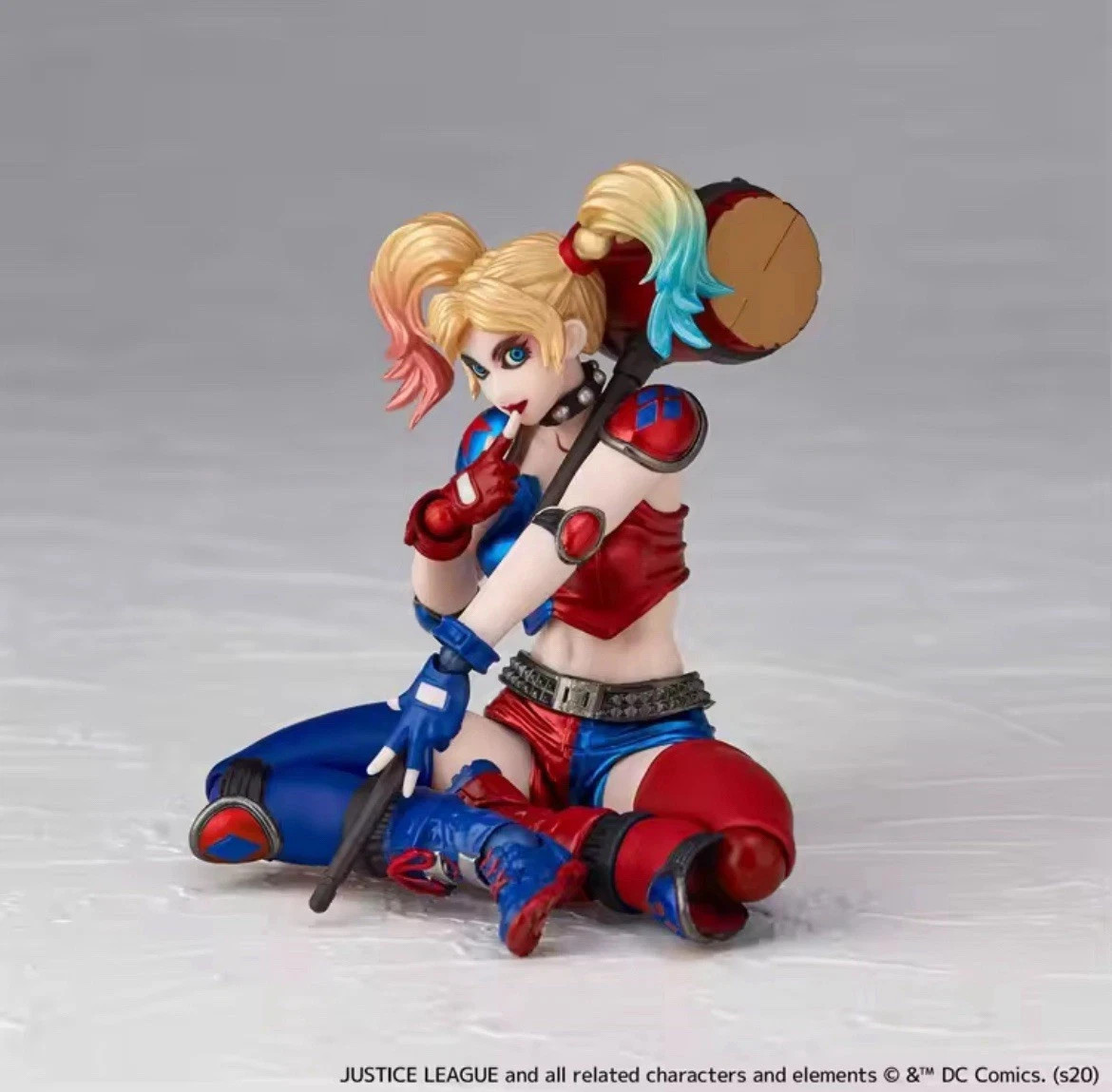 Revoltech Suicide Squad Harley Quinn No. 15EX Amazing Yamaguchi 6″ Action Figure