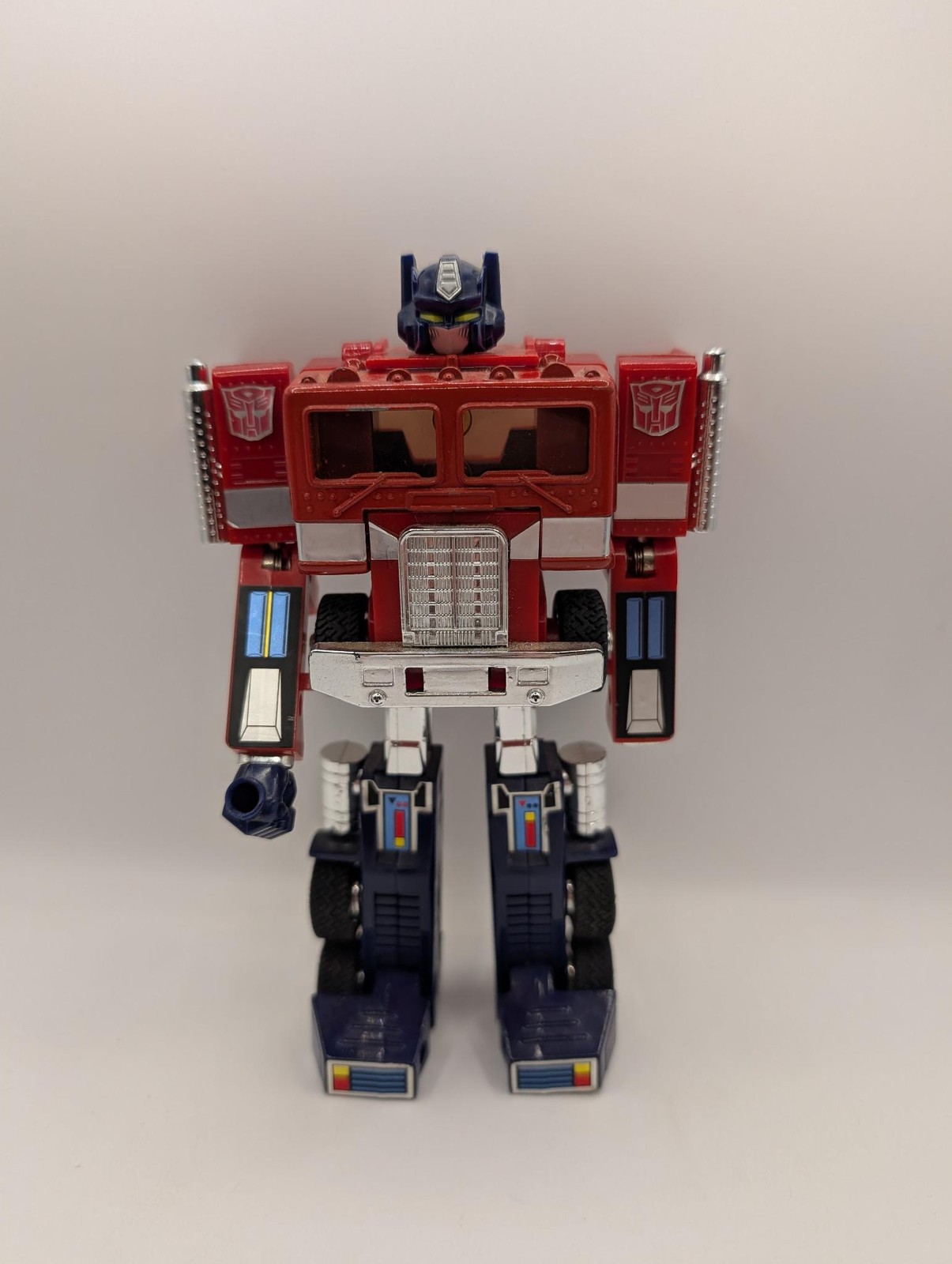 Transformers Toys G1 Reissue KO Edition Optimus Prime Cybertron Autobots