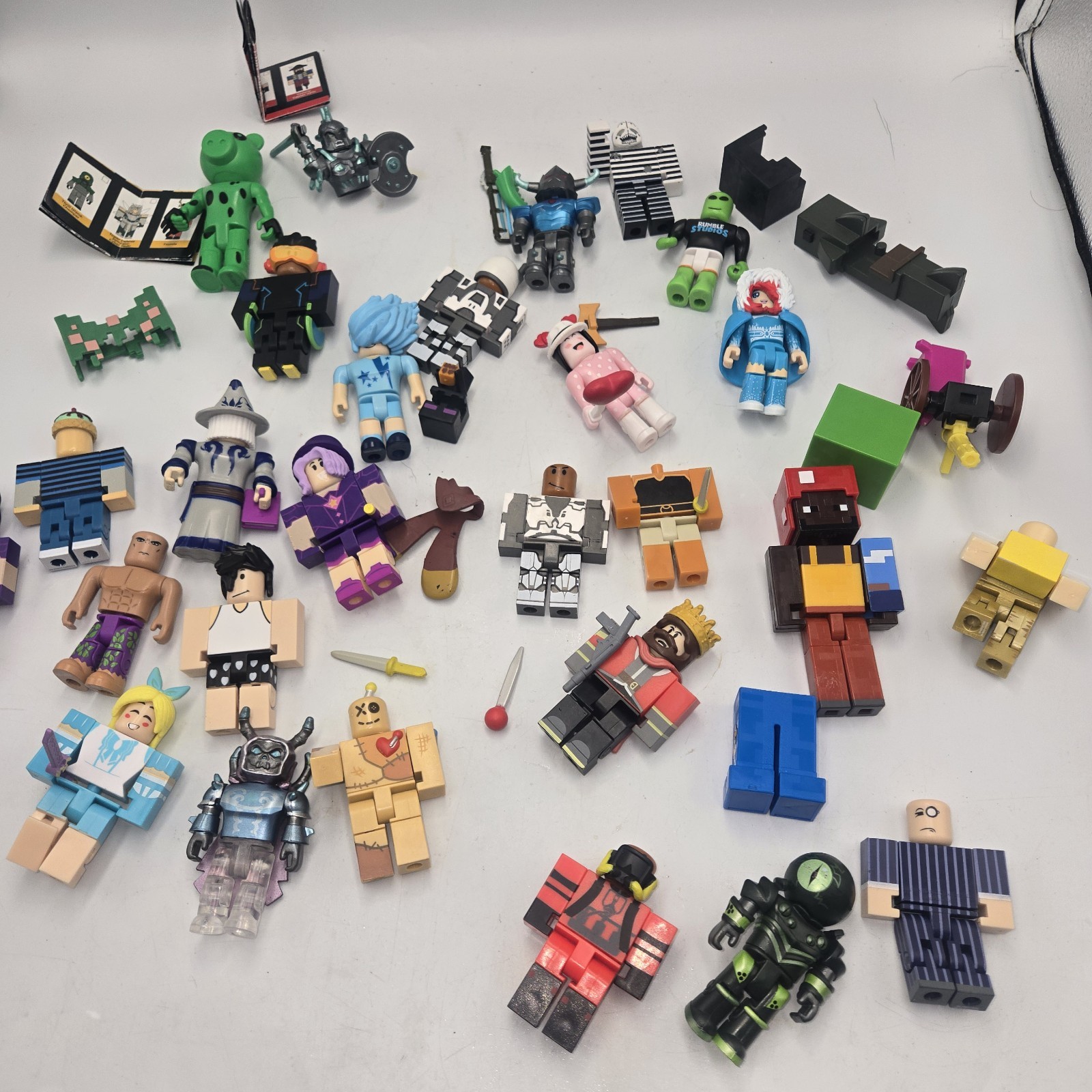 Roblox Toys Action Figures Lot Of 26 + Accessories