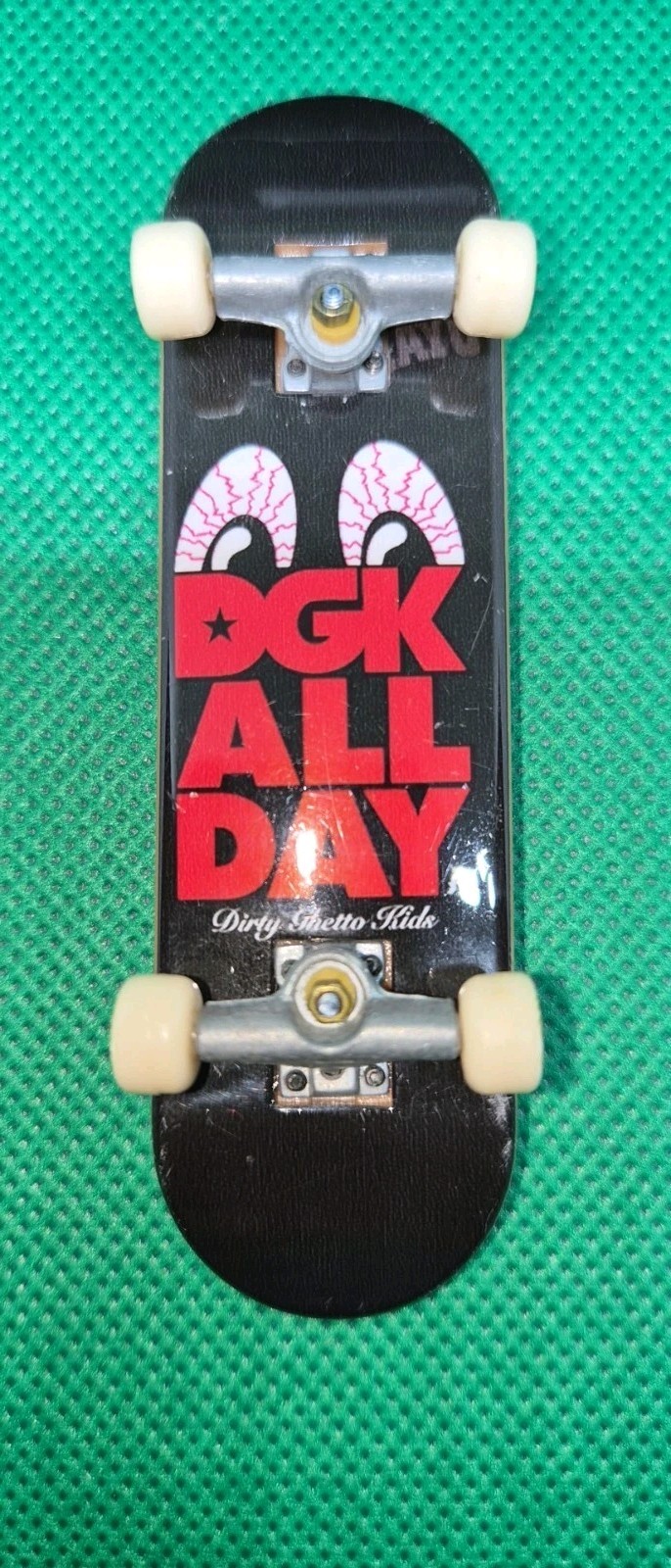 TECH DECK DGK All Day Fingerboard Dirty Ghetto Kids Bloodshot Eyes