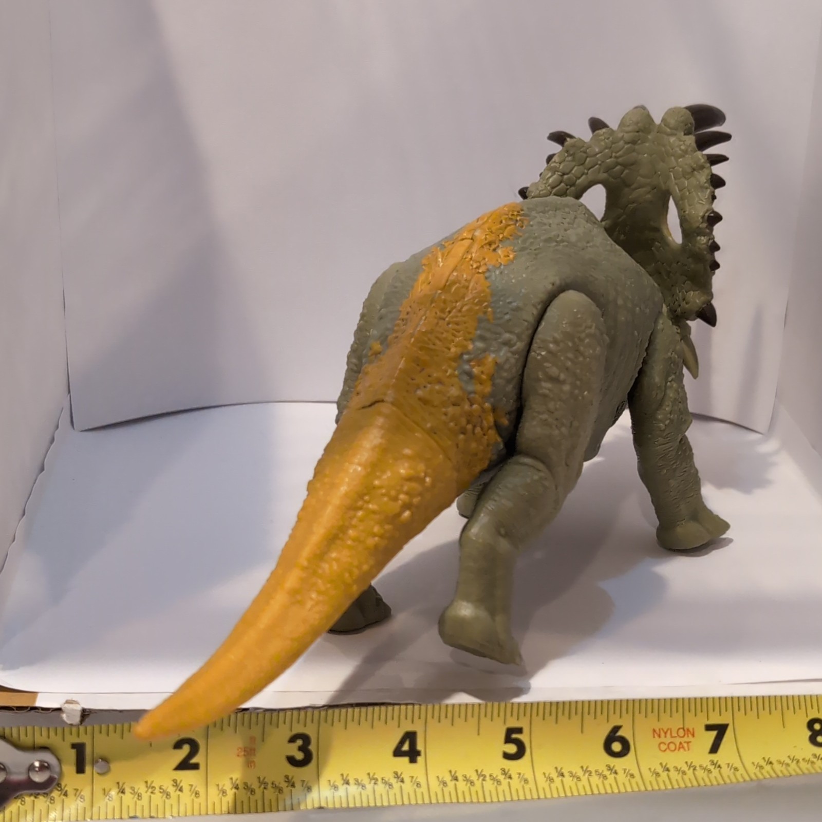 Mattel Jurassic World Camp Cretaceous Roar Attack sinoceratops -Missing Parts-