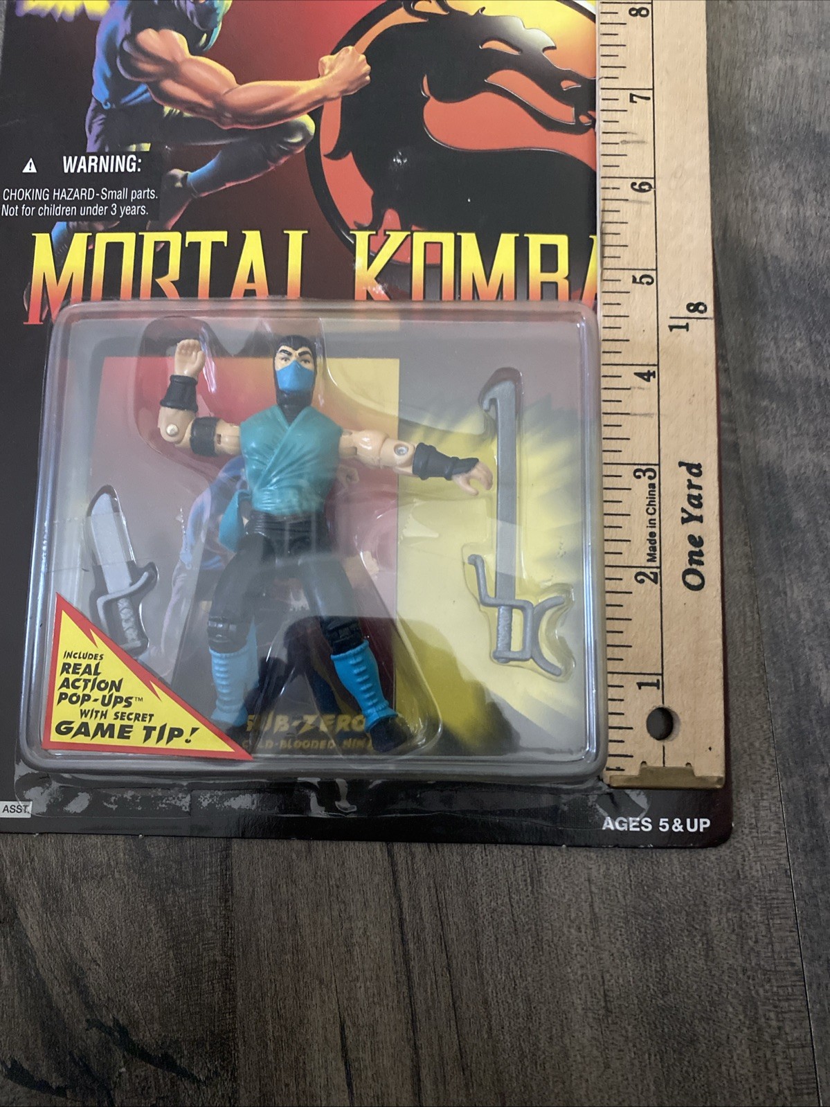 Mortal Kombat Sub-Zero Spring Action Ice Fist 1994 Vintage Movie Toy Hasbro READ