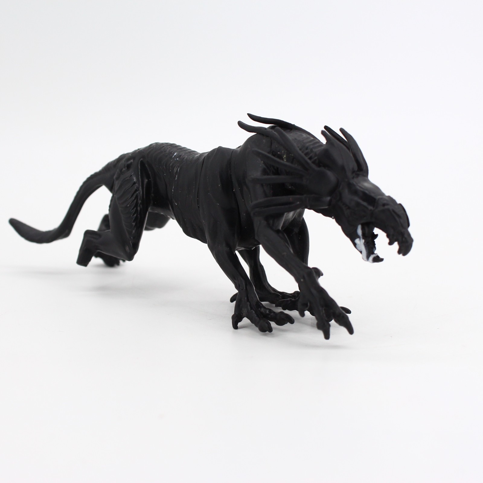 Disney Pandora World of Avatar Thanator 6.5in Figure Black Variant