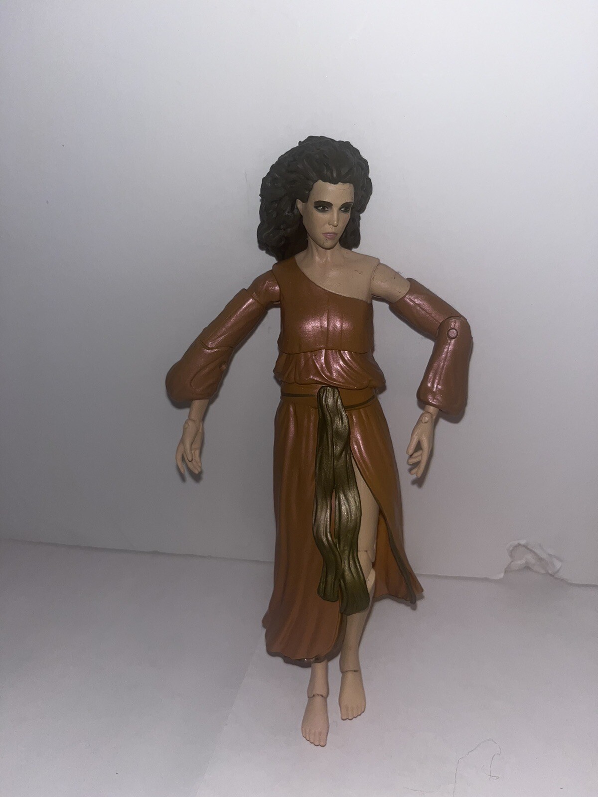 Ghostbusters Dana Barrett as Zuul Gatekeeper Sigourney Weaver figure