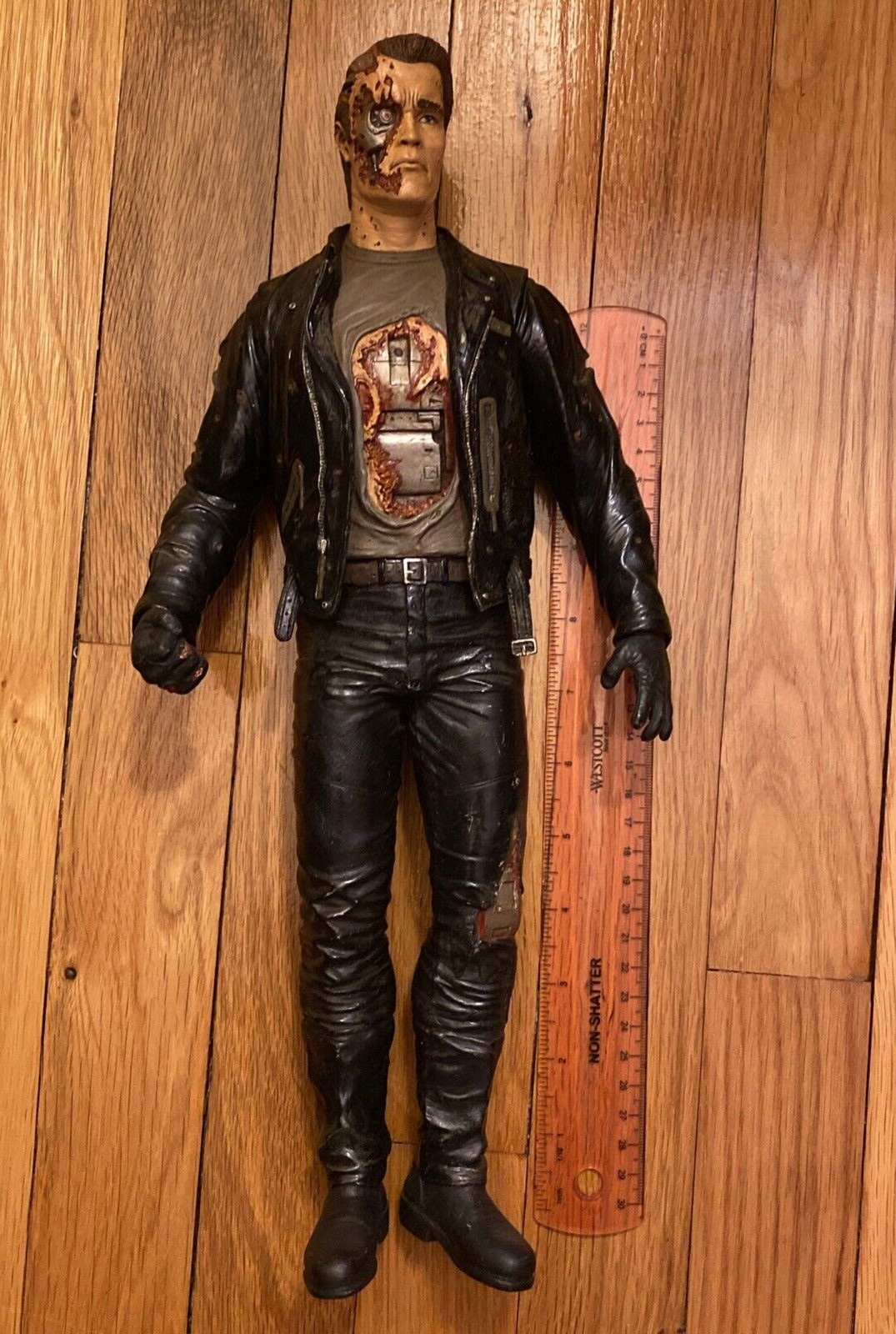 Terminator 2 Judgement DayT~800 Schwarzenegger already assembled vinyl kit