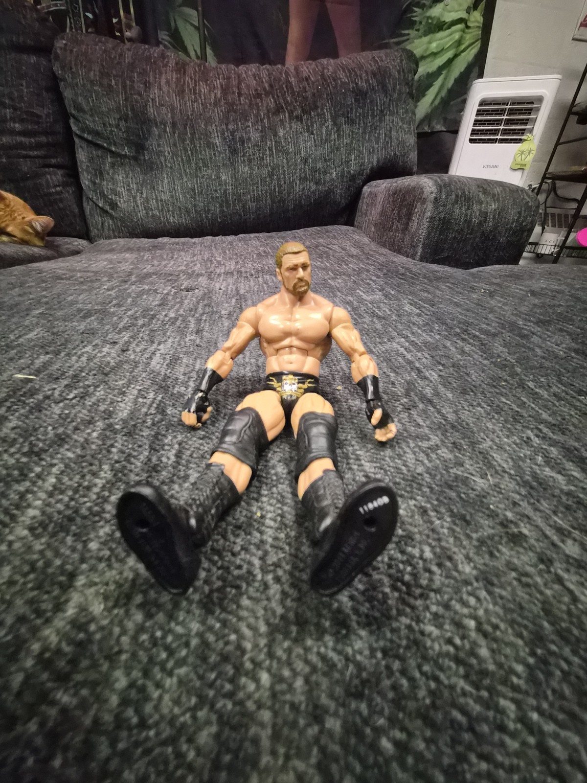 👑 Mattel WWE Triple H Action Figure Black Gold Trunks Iron Cross HHH 👑