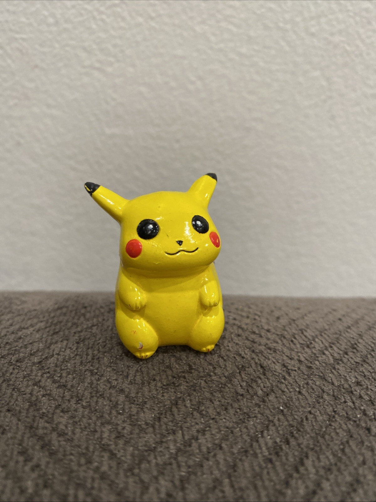 Vintage Nintendo Pokemon – Chunky Pikachu – 1 1/2″ pencil topper from 1999