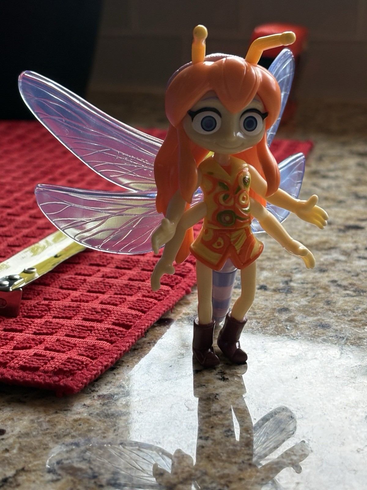 Beat Bugs Lucy the Dragonfly Action Figure 2017 Blip Toys Hijinx Netflix
