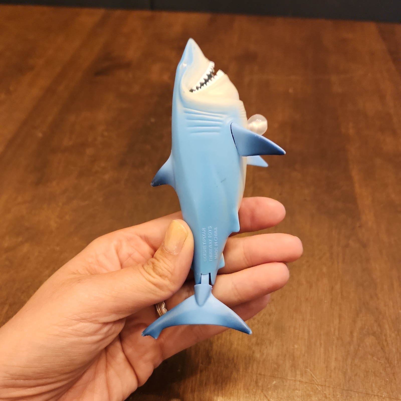 THINKWAY TOYS DISNEY PIXAR BRUCE Shark Deluxe FIGURE Chomping Jaw Swim Action