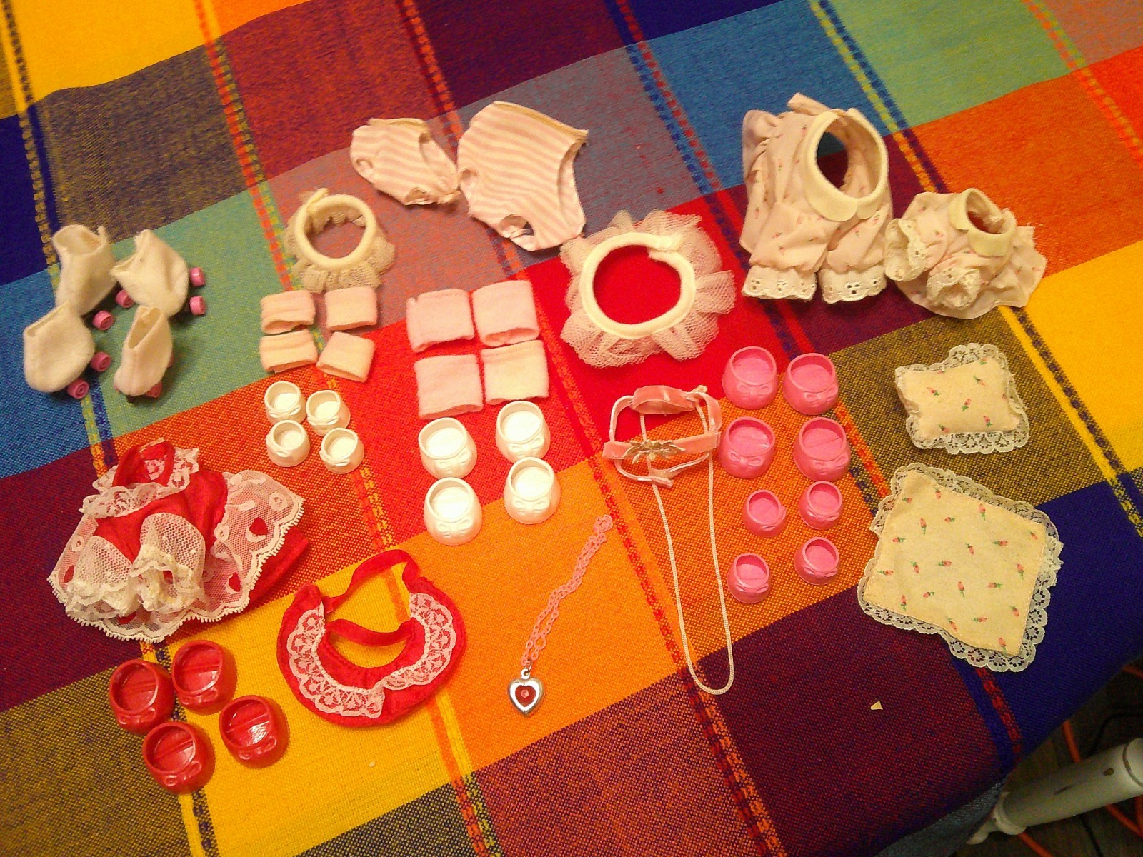 Vtg My Little Pony MLP Clothing & Accessories W/Rare Candy Heart Necklace 46 Pcs
