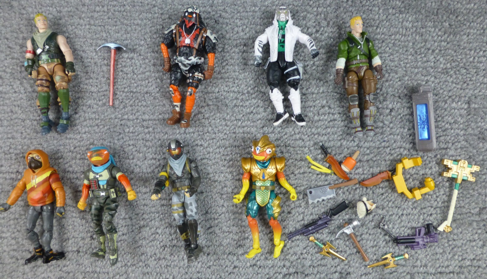LOT OF 20+ Fortnite Figures & Accessories 4″