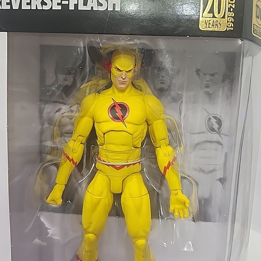 DC Collectibles DC Essentials Reverse-Flash Action Figure 2018 20 Yrs Anniversar