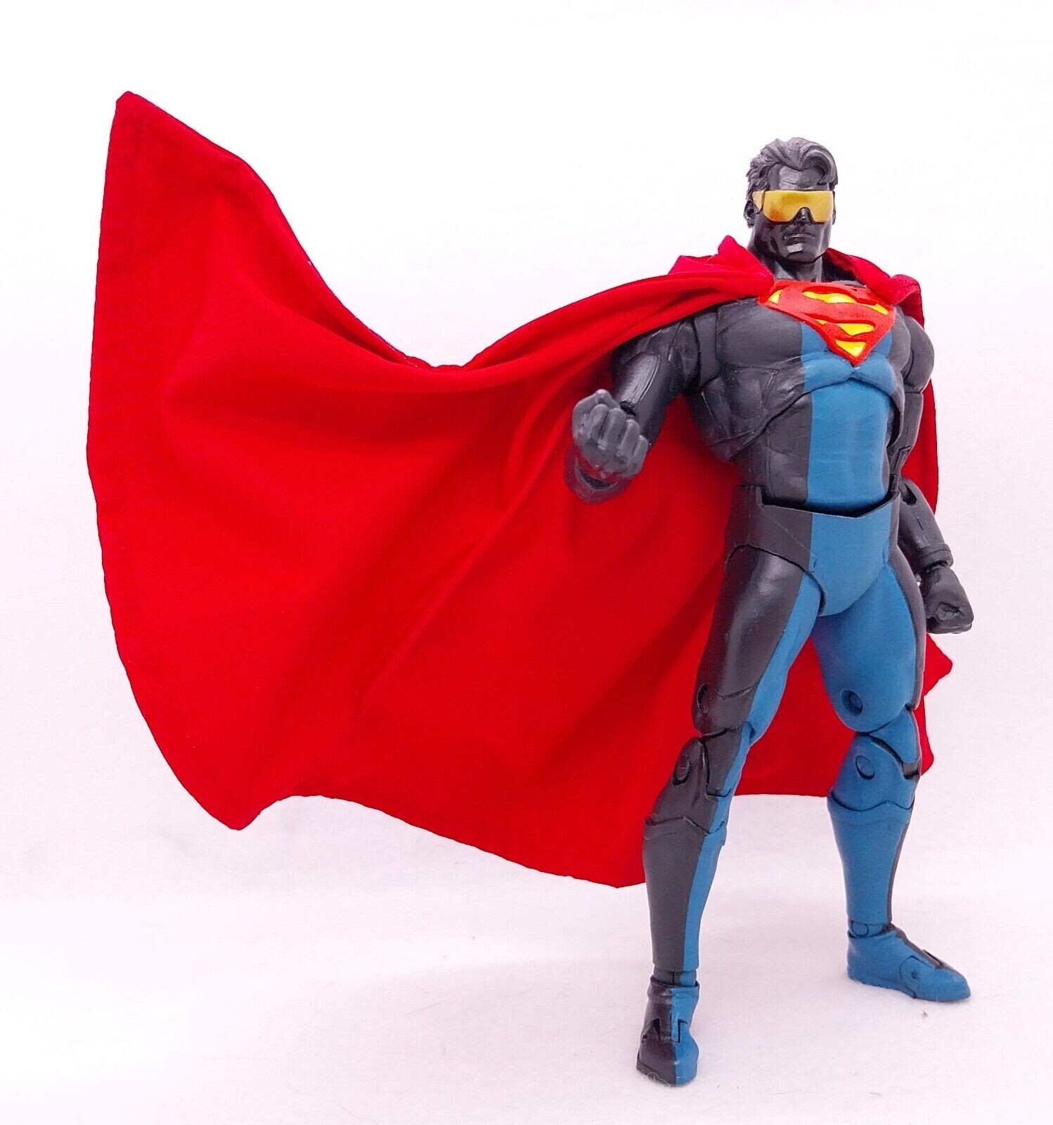 SU-MF-C-EDC: Red Wired Cape for Mcfarlane ERADICATOR: SHOCK WAVE (GOLD LABEL)