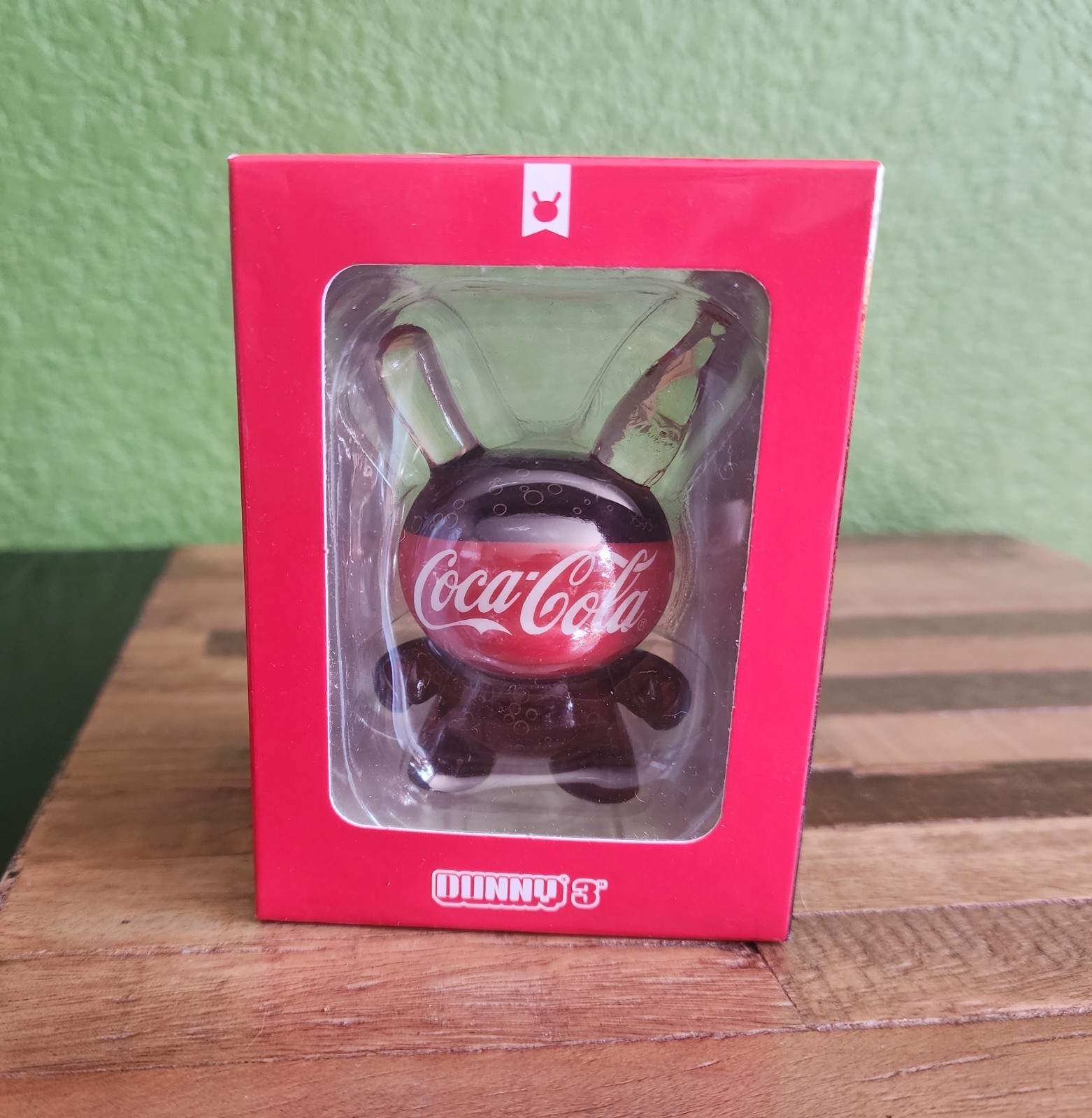 Coca-Cola Coke Kidrobot Dunny 3″ Figure Limited Edition New – Light Box Damage