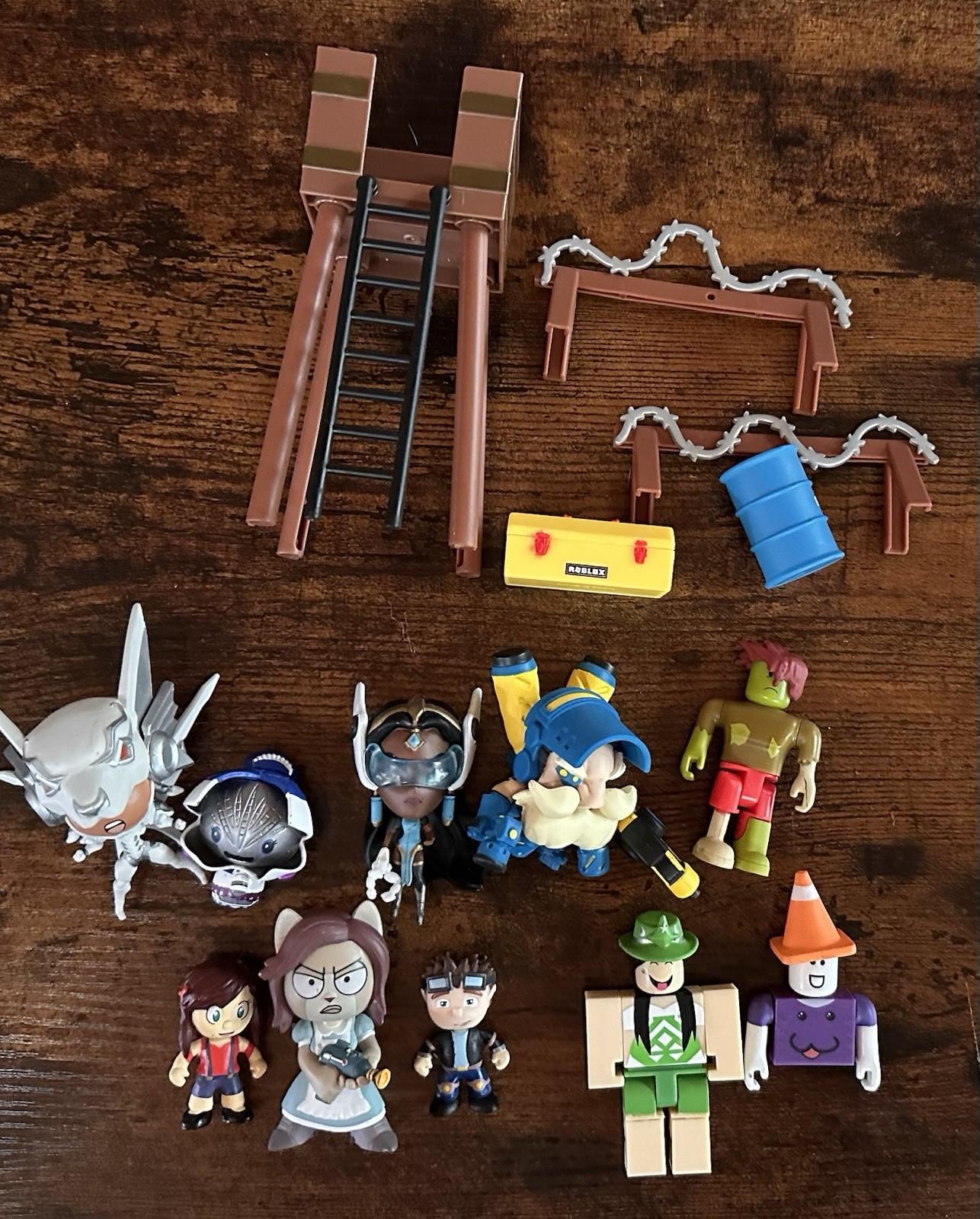 Roblox, Tube Heroes, Overwatch Small Toy Lot
