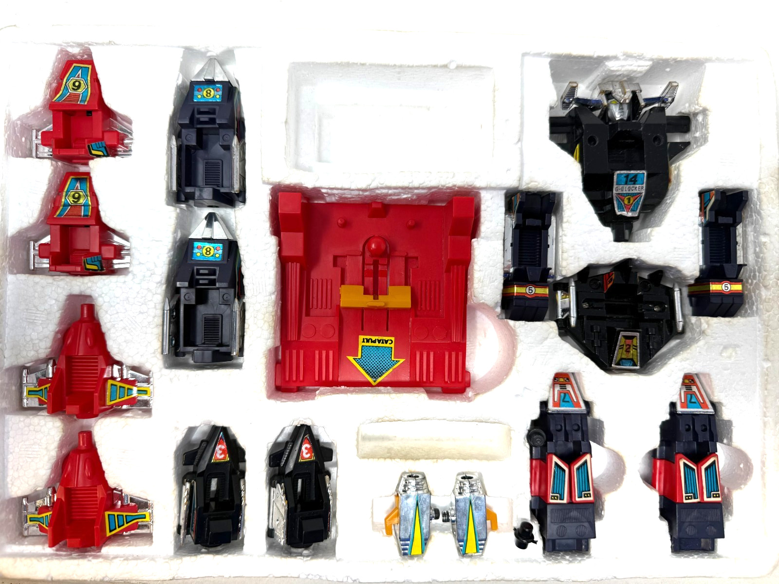 Takara 1983 Diakron Multi-Force 14 Diaclone Blocker Transformer W/ Figures & Box