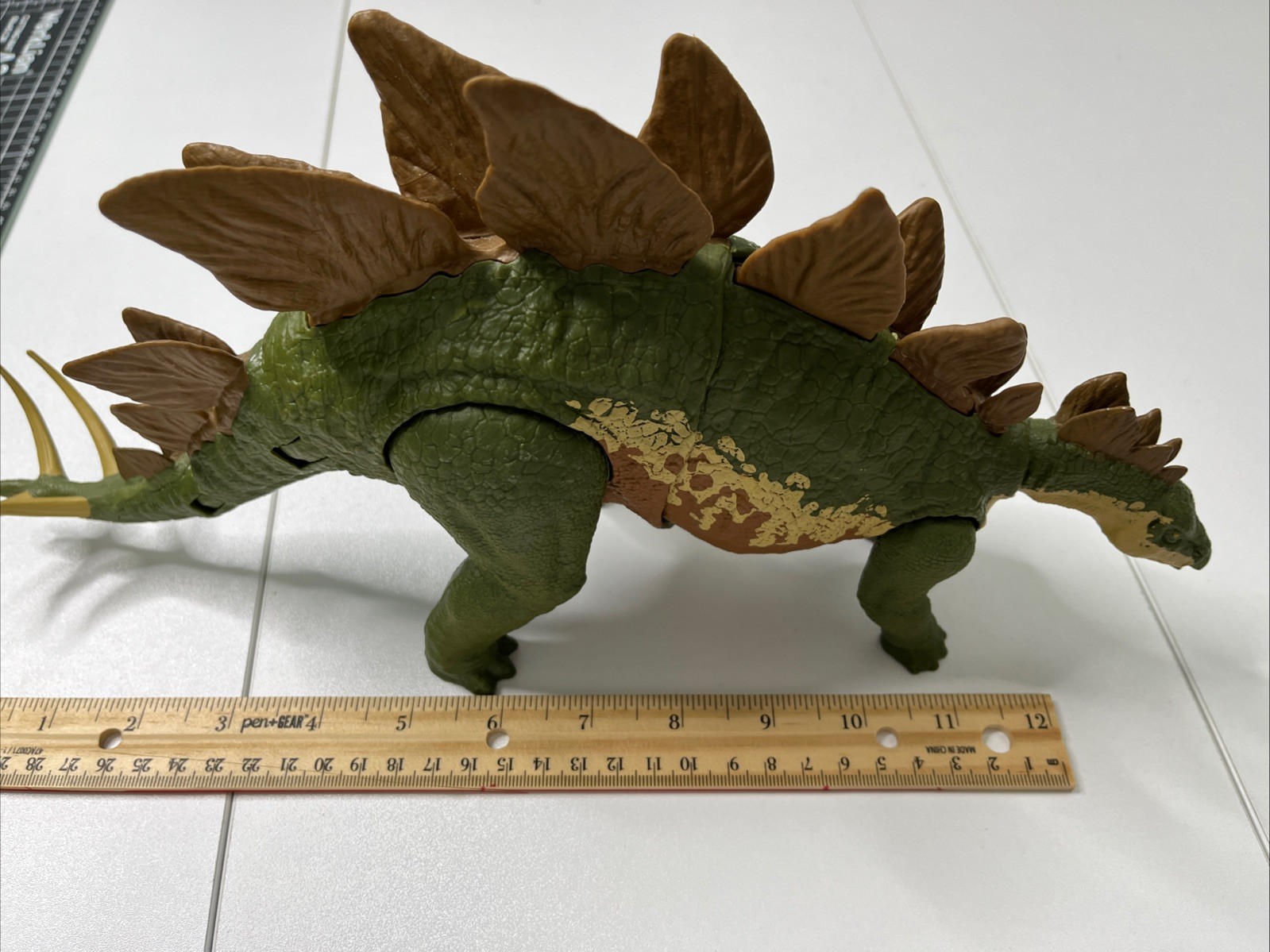 Jurassic World Mega Destroyers Stegosaurus Dinosaur Action Figure