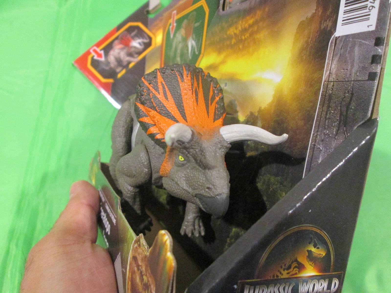 JURASSIC WORLD REBIRTH STRIKE ATTACK ZUNICERATOPS MATTEL ACTION FIGURE
