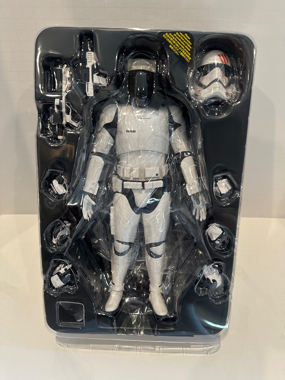 Hot Toys FINN First Order Stormtrooper Version Force Awakens MMS367 1/6
