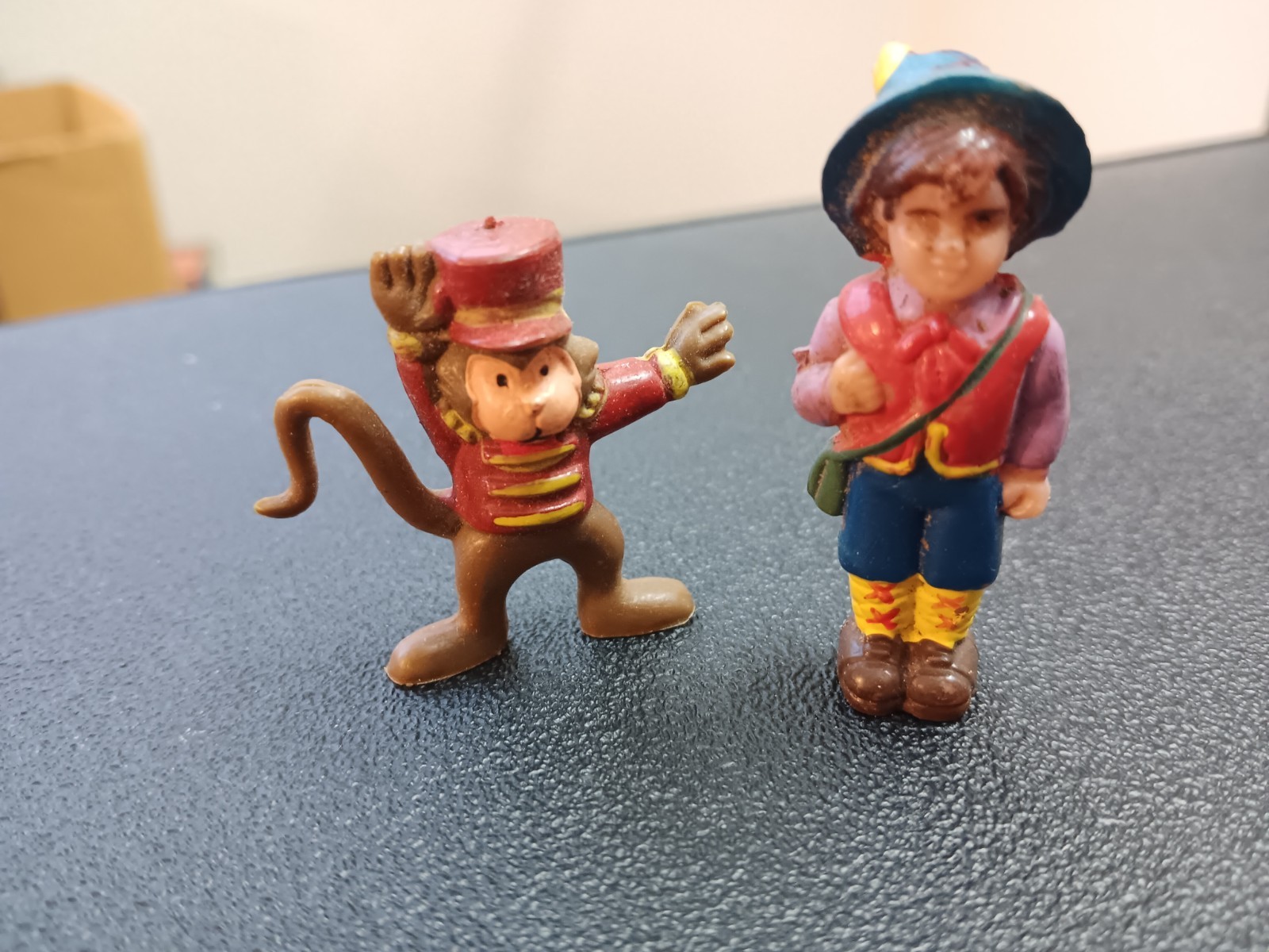 Nobody’s Boy Remi Sans Famille, Japanese Anime, Two 1979 PVC German Figures ريمي