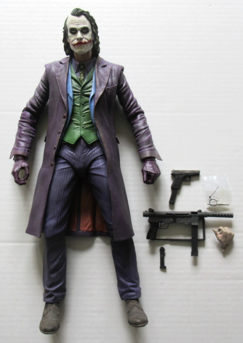 HEATH LEDGER NECA BATMAN THE DARK KNIGHT JOKER 18″ INCH 1/4 SCALE FIGURE & PARTS