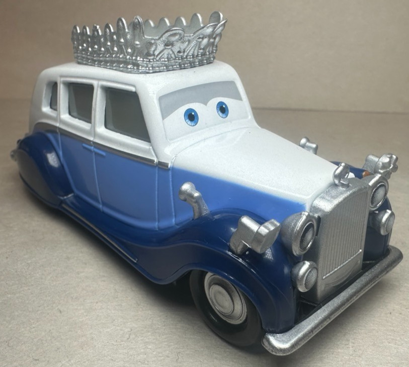 Disney Pixar Cars 2 The Queen Deluxe 1:55 Diecast FC Queen of England
