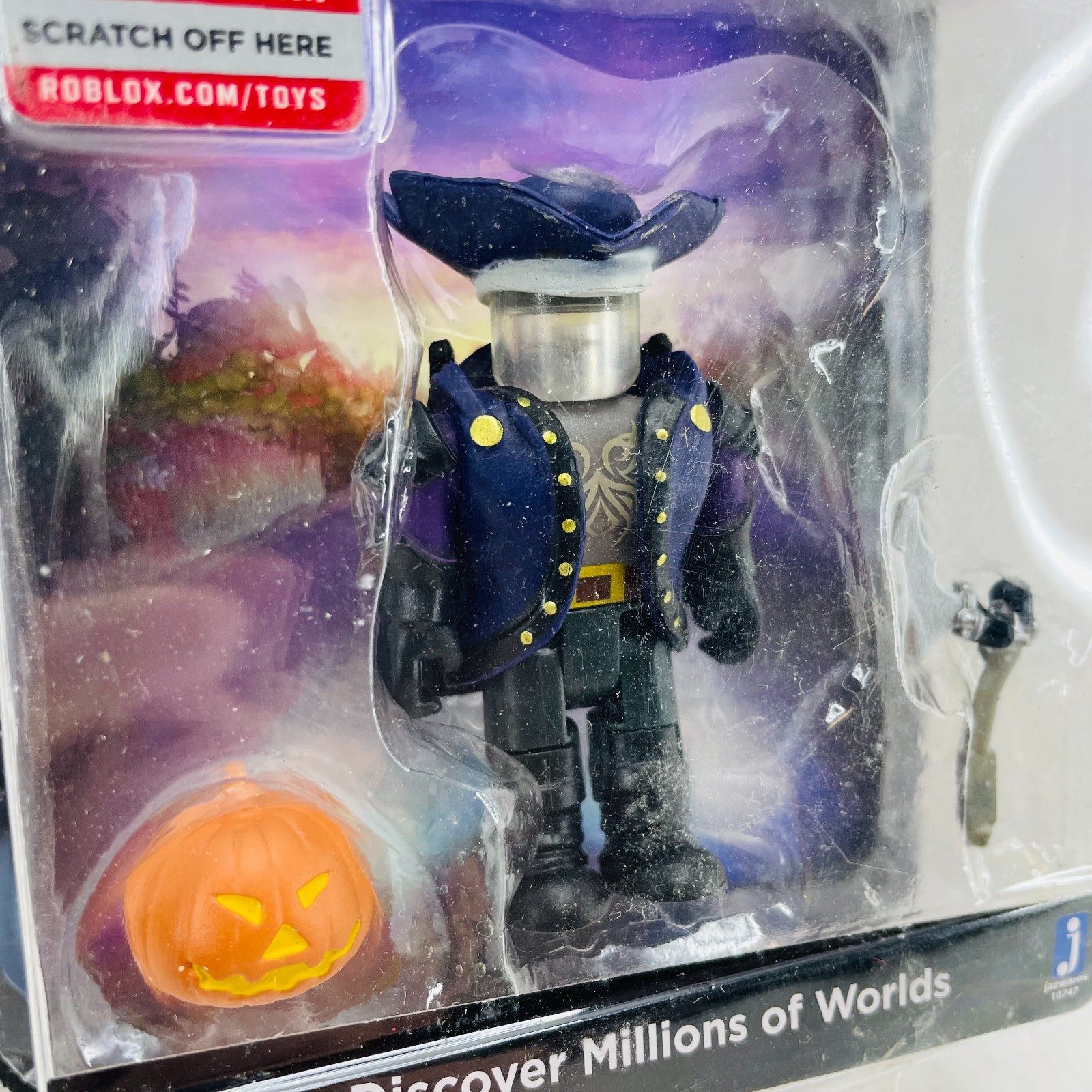 Roblox Headless Horseman Action Figure w/Exclusive Virtual Item Gift Toys