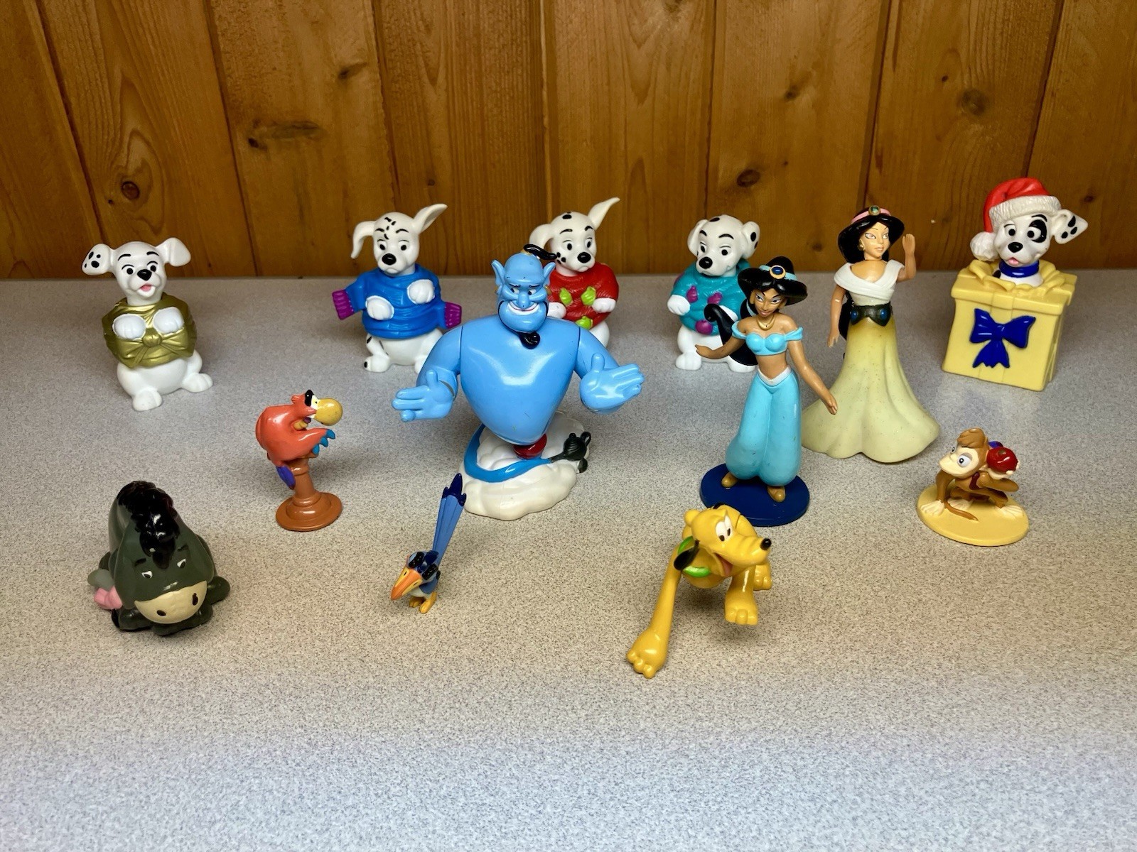 Disney Action Figures Lot Of 13 ~ Various Items ~ Dalmatians & Aladdin Series +