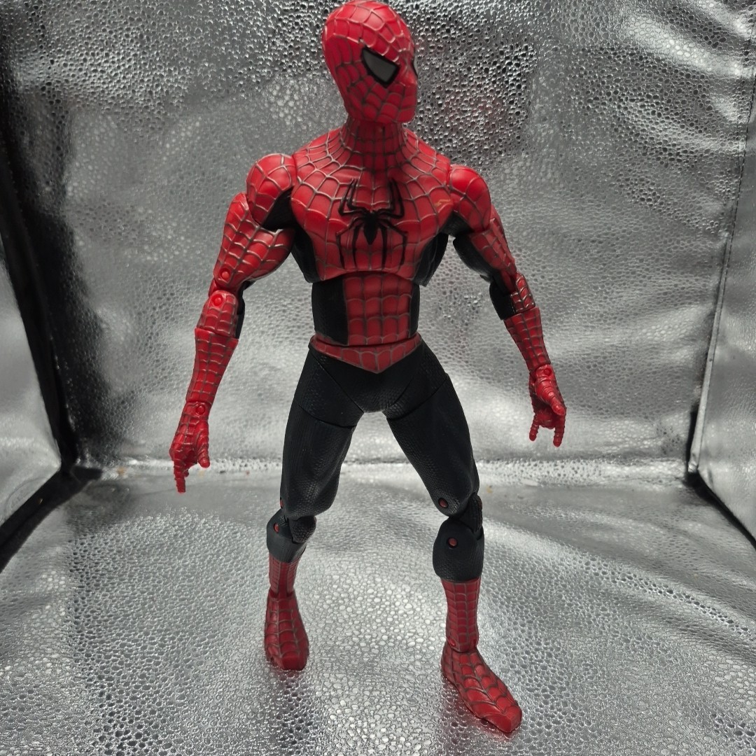 Marvel Spider-Man Red Black Action Figure Plastic Movie 2004 Fully Jointed
