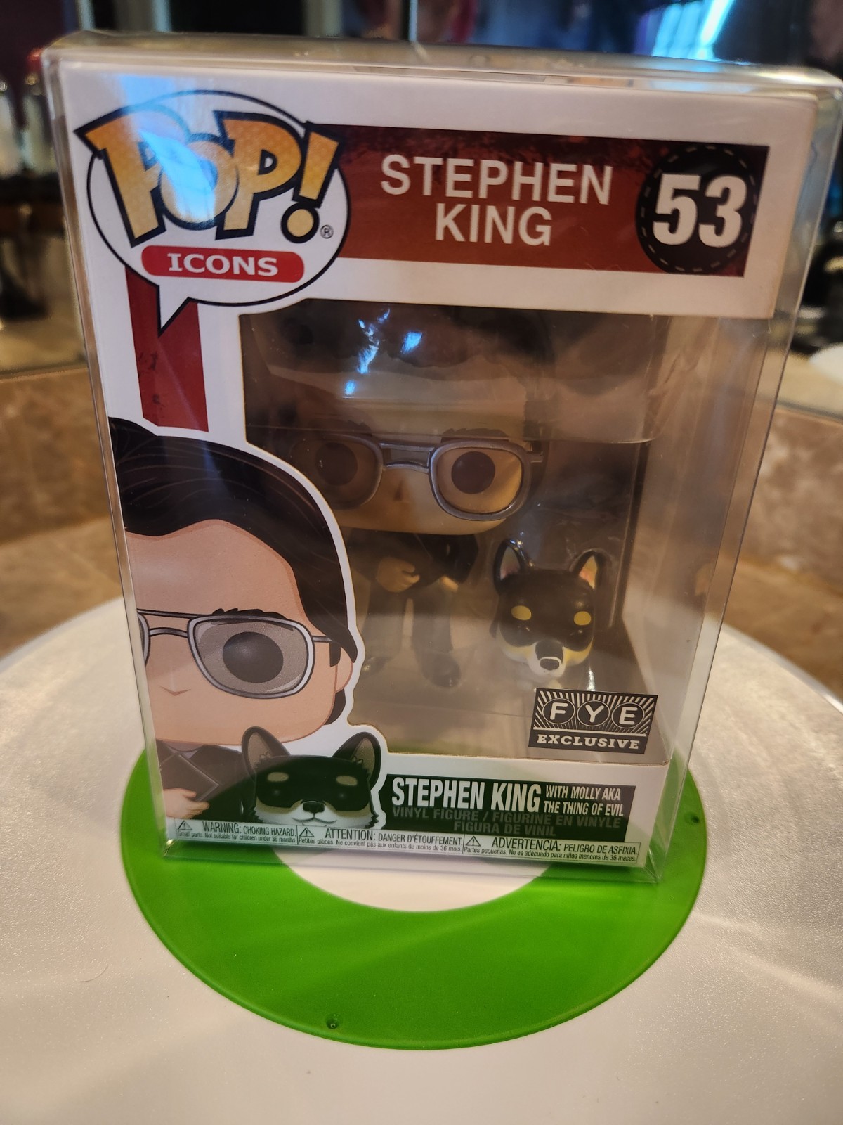 Funko Pop! Stephen King w/Molly #53 Protector *free shipping*