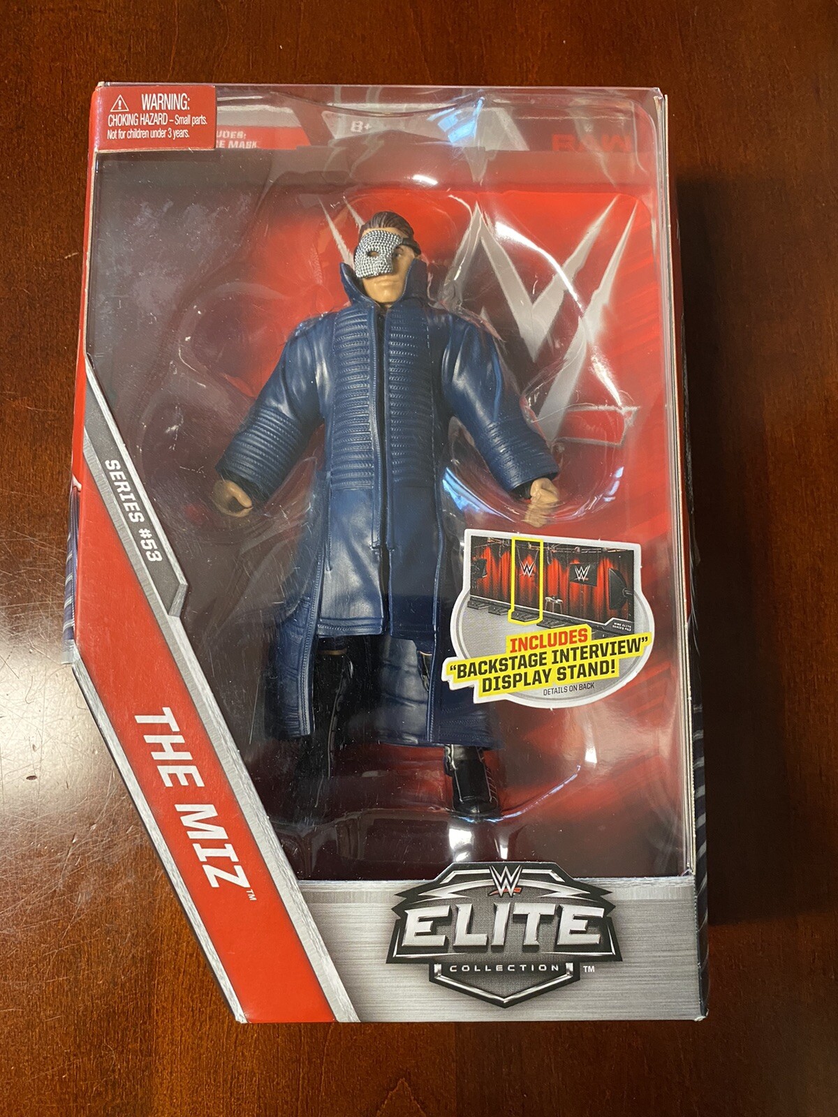 WWE – Elite Collection – The Miz – RAW – Entrance Mask & Overcoat -Action Figure