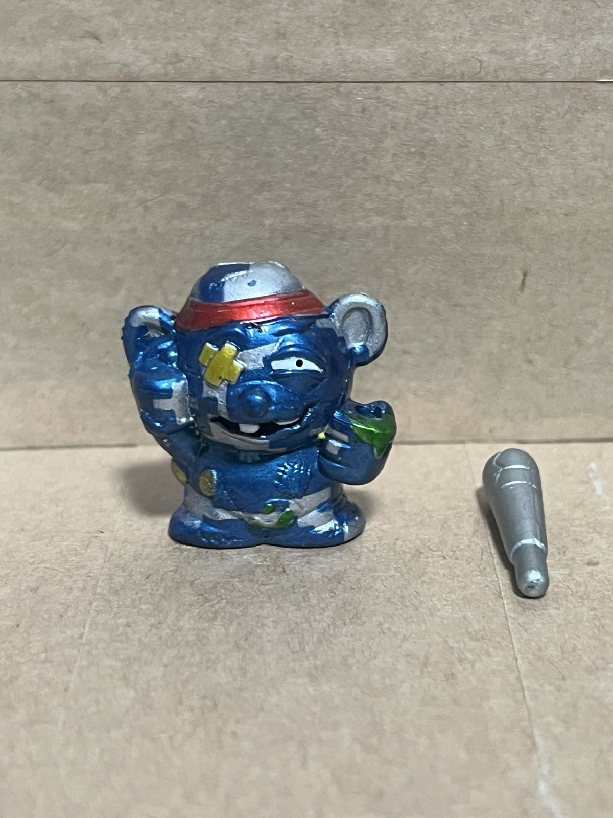 Grossery Gang Limited Edition Series 4 Sgt. Stuffed Bear With Weapon