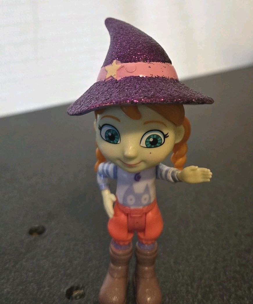 Disney Junior Vampirina Phoebe 4″ Figure Toy Glitter Hat Purple Witch Braids Toy