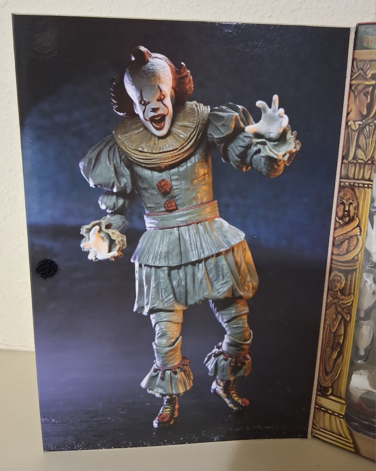 Neca ULTIMATE PENNYWISE IT Welcome to Derry 7″ inch Action Figurine (Brand New!)