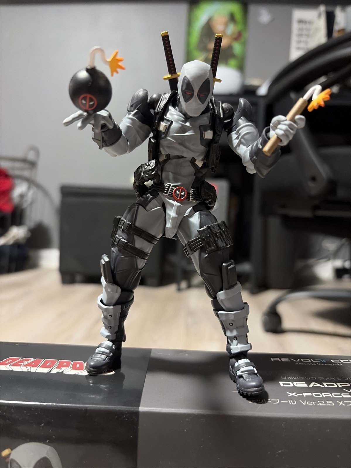 SEND OFFERS Amazing Yamaguchi Revoltech Marvel Deadpool X-Force Version 2.5