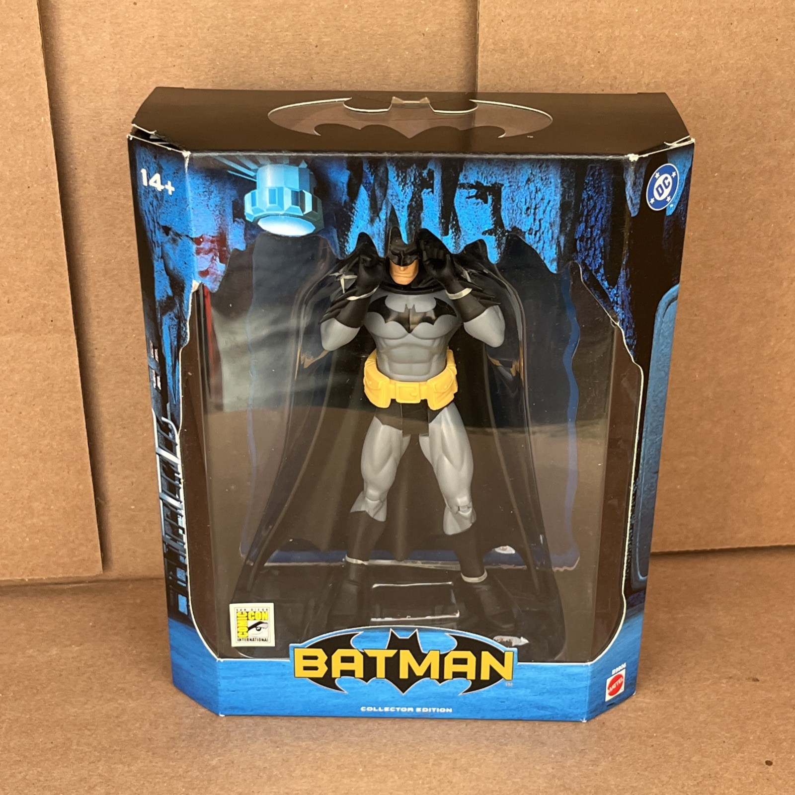 SDCC 2004 BATMAN UNMASKING San Diego Comic-Con Action Figure Pre-Owned