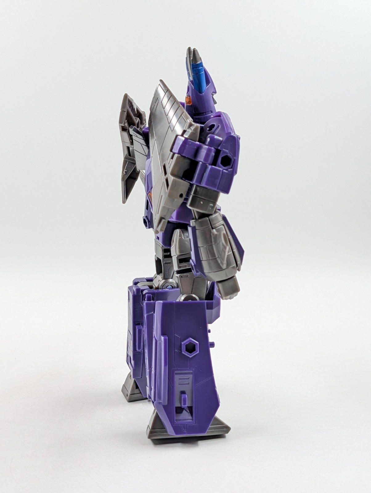 Transformers Generations Selects Legacy Voyager Cyclonus and Nightstick