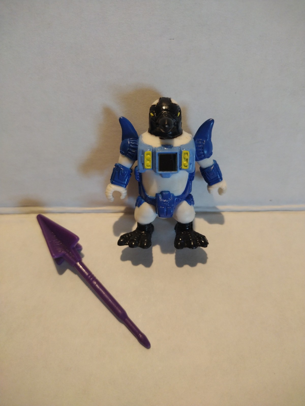 Vintage Hasbro Battle Beasts #75 Pugnacious Penguin 100% weapon + rub EXCELLENT