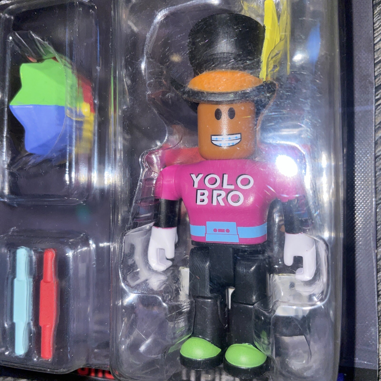 Roblox Avatar Shop Rainbow Robloxian Raver 11 Pc Exclusive Virtual Item New