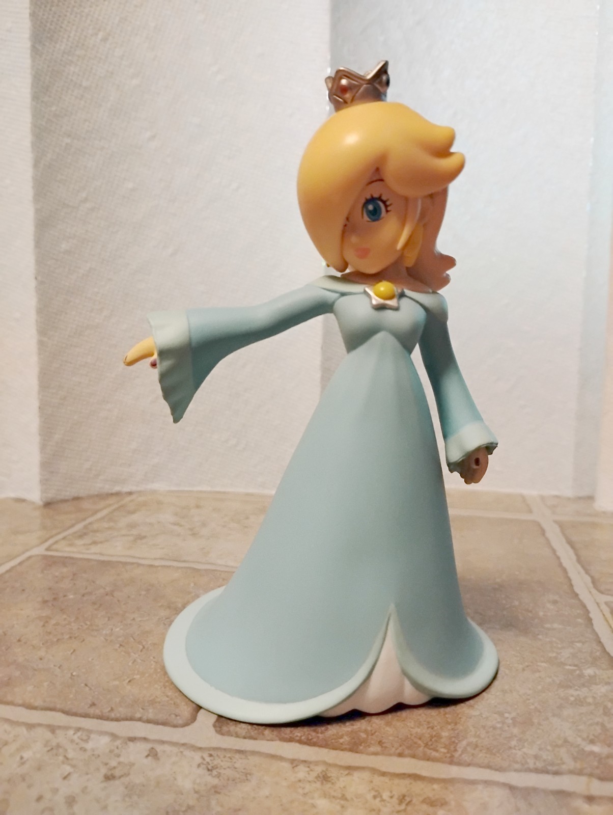Rosalina 5.5-inch vinyl figurine import Super Mario Galaxy not Jakks