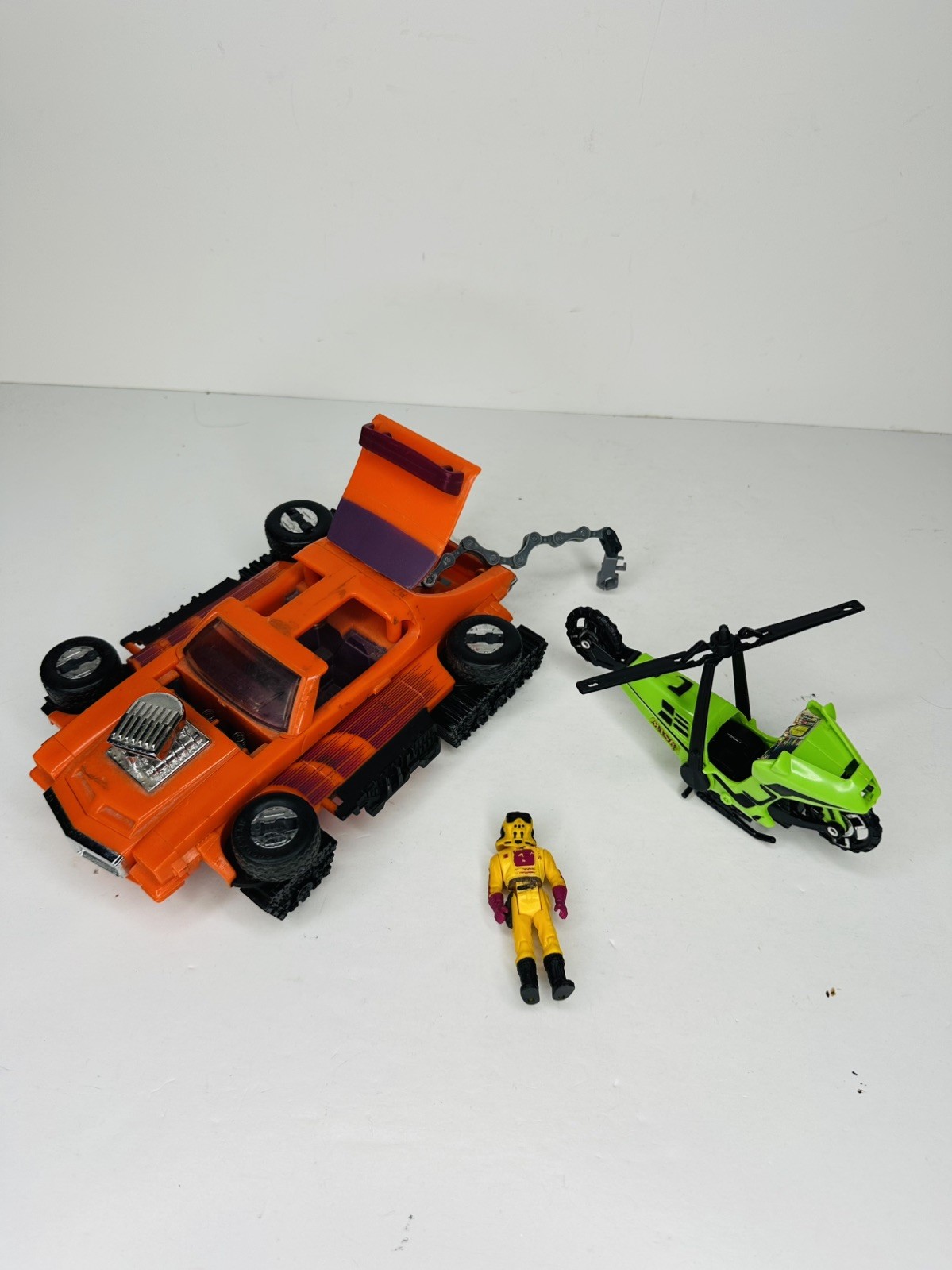 Vintage M.A.S.K. Stinger Pontiac GTO Mad Dog w/Chain Condor Kenner Lot Of 2