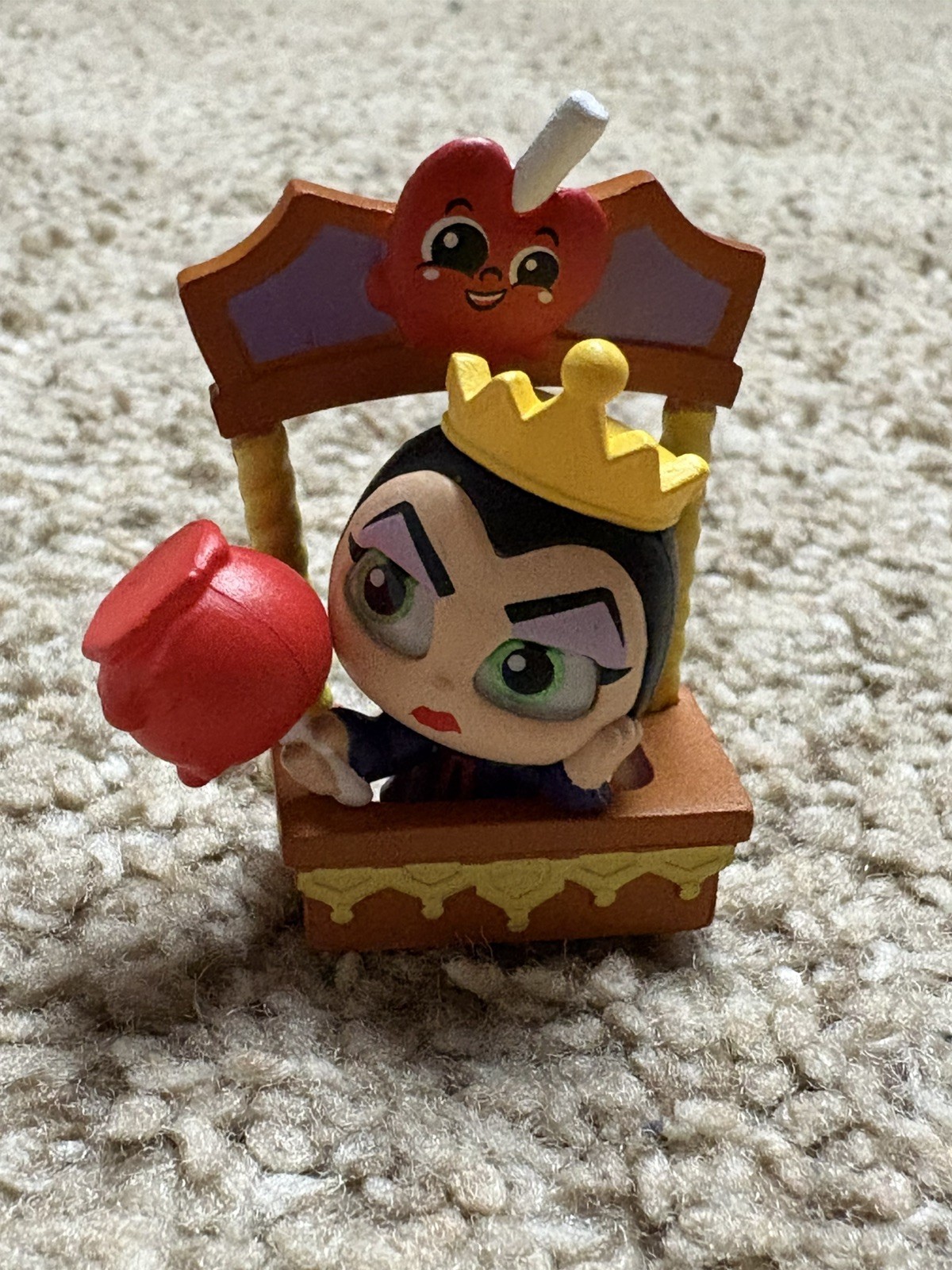 Disney Doorables Ticket To Fun Snow White Evil Queen Ultra Rare New