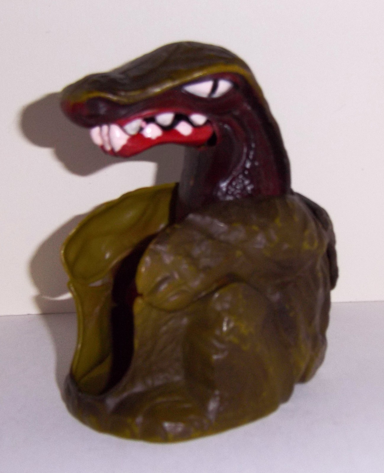 Vintage 1985 Rocks & Bugs & Things Trapasaurus